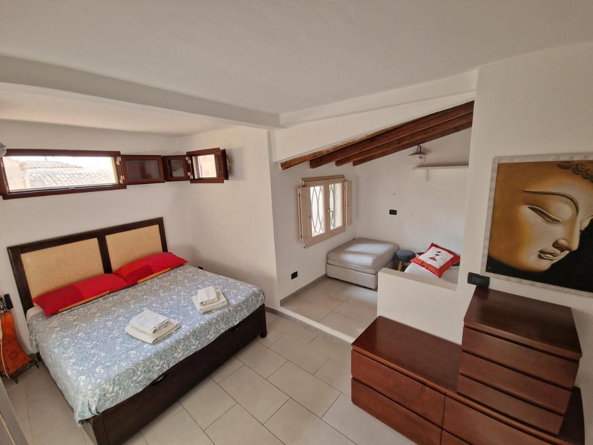 Sea-View Terrace & Bikes Moon Ortigia Holiday Home Syracuse Exterior foto